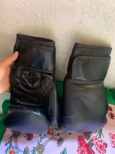 Luva 16 Oz profissional e amador boxing kickboxing e muathay para vender rápido