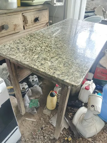 Mesa de granito 
