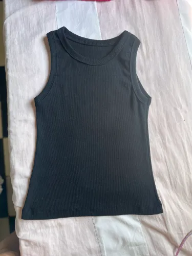 Blusa preta (P) nova