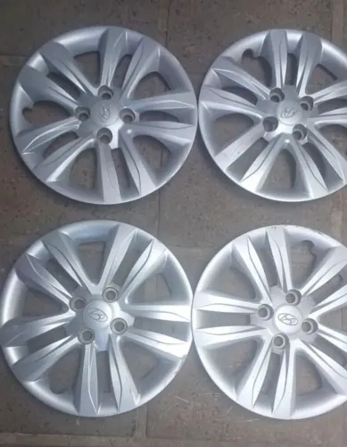 Calotas Hb20 (originais) aro 15