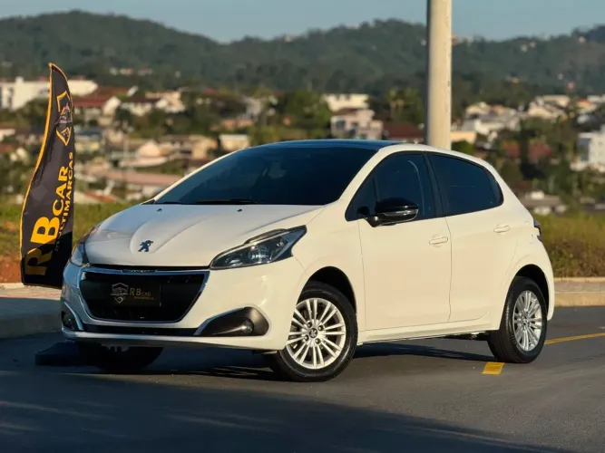 Peugeot 208 Allure 1.2 Flex 12V 5P Mec. 2018