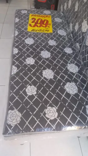 Cama de solteiro apenas 400,00