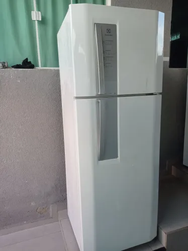 Geladeira duplex Electrolux Frost Free em estado de nova posso entregar