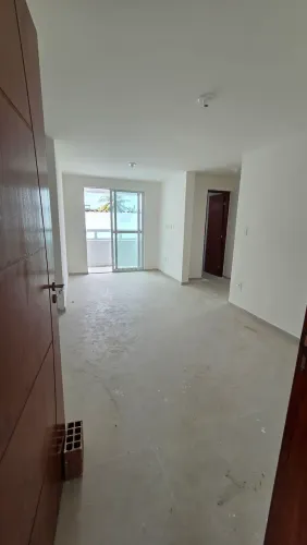Apartamento no José Américo/150m da principal