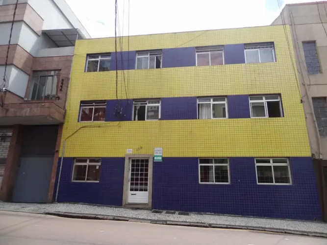 Apartamento com 1 quarto para alugar por R$ 1090.00, 50.00 m2 - CENTRO - CURITIBA/PR