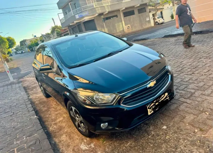 Chevrolet Onix Hatch LTZ 1.4 8V Flex Mec. 4P 2018