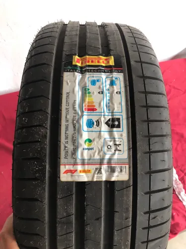 Pneu Pirelli 275/40 R22