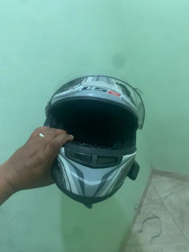 ls2 fechado tamanho 61