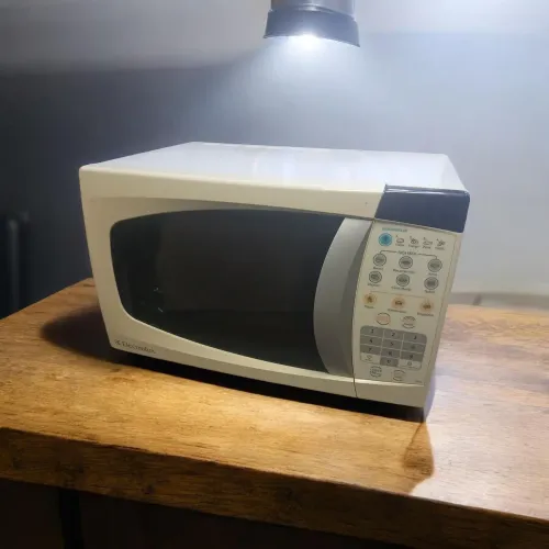 Micro-ondas okm!!20 litros 110v n.e garantia