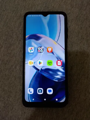 Celular Motorola modelo E22
