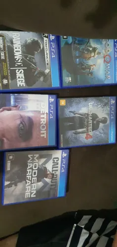 Vendo jogos de ps4