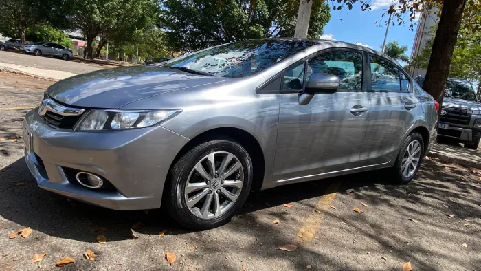 Honda Civic Sedan LXR 2.0 Flexone 16V Aut. 4P 2014