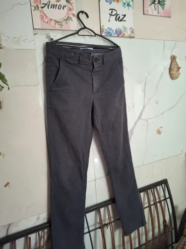 Vendo calça zara masculina tamanho 40 estica