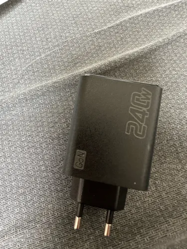 Carregador Turbo GaN 240W com 8 Portas USB/USB-C (Novo)