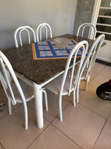 Mesa 6 cadeiras