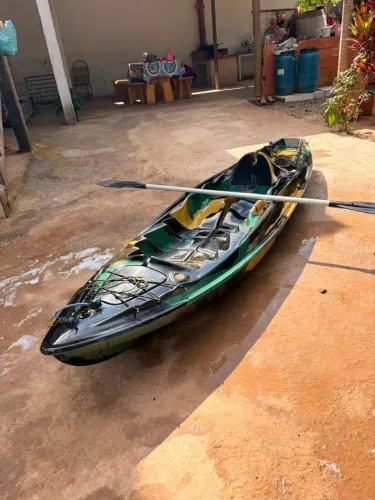 Caiaque de Pesca (Fibra) Camuflado