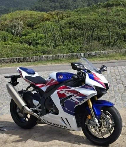 CB1000R NO BOLETO 