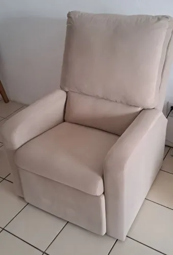 POLTRONA JACAÚNA NOVA