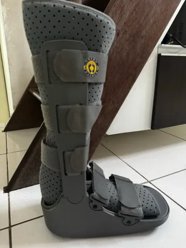 Bota imobilizadora