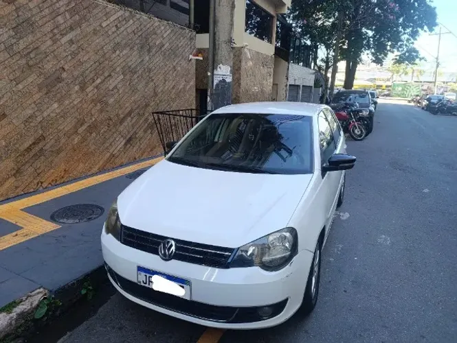 Volkswagen Polo 1.6 Mi/s.ouro 1.6 MI Tot.flex 8V 5P 2013