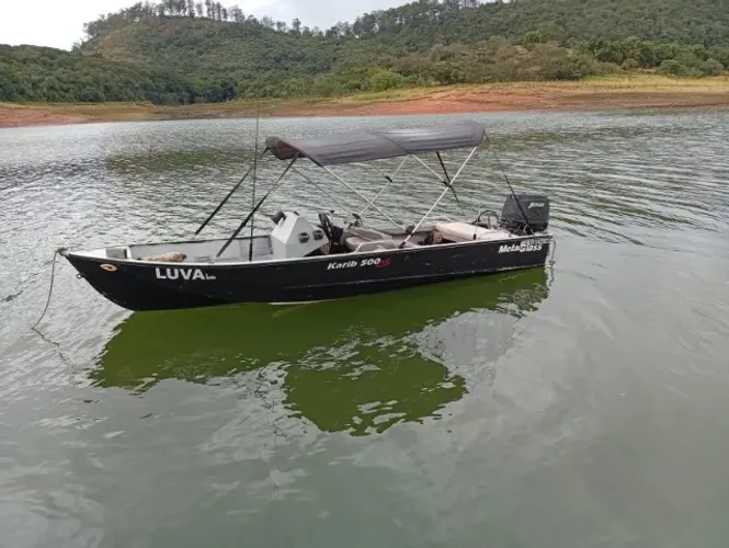 Barco Metal Glass Karib 500 com Motor Mercury 40 HP