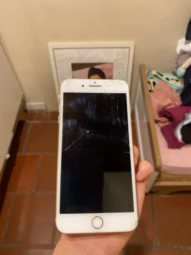 iPhone 8 Plus 