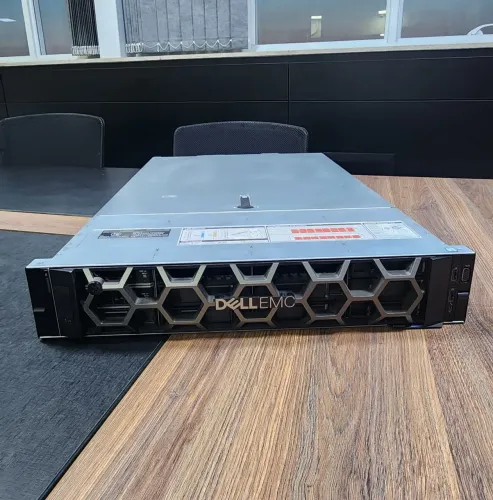 Servidor Dell R740xd