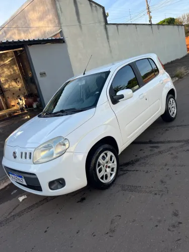 Fiat Uno Vivace Celeb. 1.0 EVO F.flex 8V 5P 2012