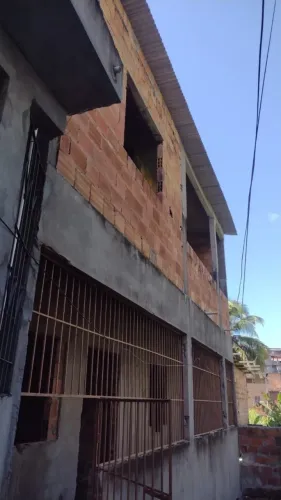 Casa Em Construção com Laje e 1° andar coberto (Térreo e 1° andar)