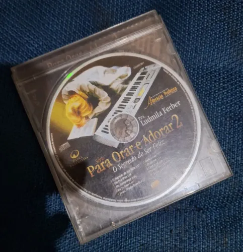 Cd Para Orar e Adorar 2: O Segredo de ser Feliz - Ludimila Feber