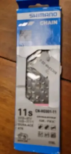Corrente Shimano 11 velocidades nova, na caixa 