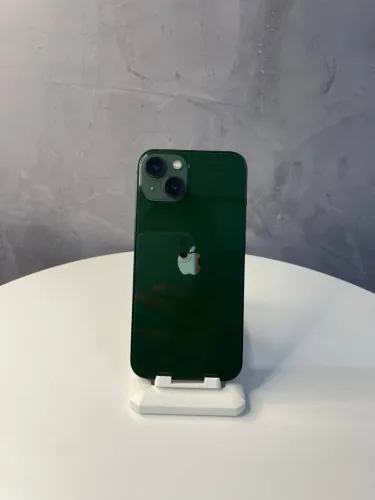 iPhone 13 128GB / troco por iPhone 11 ou superior + volta