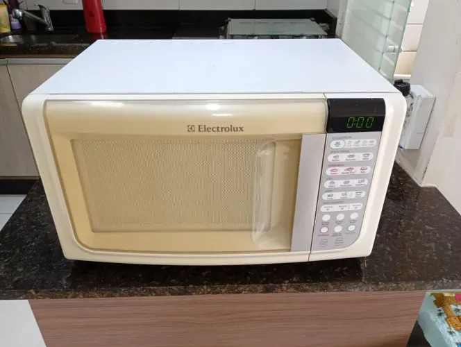 Microondas Electrolux MEF23 23 Litros 127 Volts 