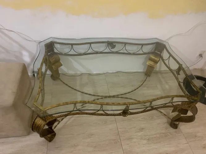 Mesa de centro vidro e ferro trabalhado