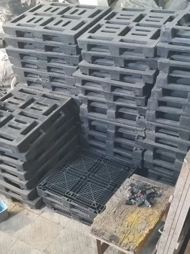 Palete de plástico resistente