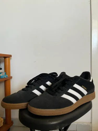 tenis adidas busenitz