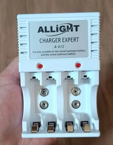 Carregador De Pilha Recarregável AA/AAA/Bateria 9v Bivolt