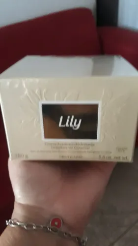 Lily da Boticário