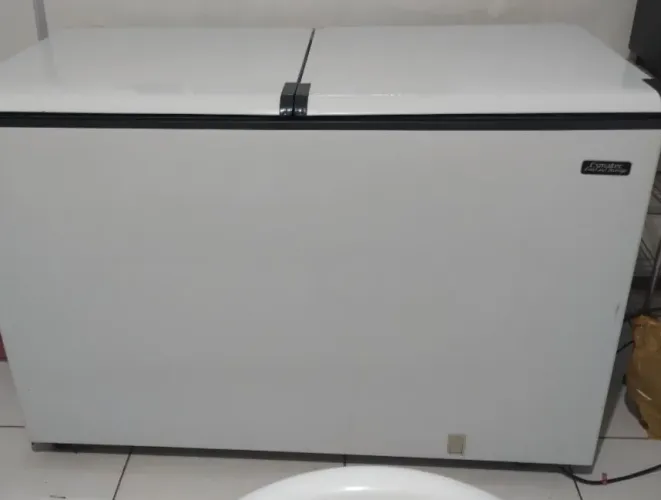 Frizeer Esmaltec horizontal 2 portas 437lts