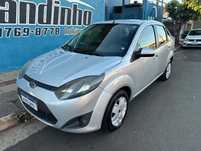 Ford Fiesta Sedan S 1.0 8V Flex 4P 2014