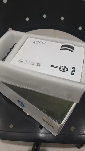 Projetor UNIC portatil