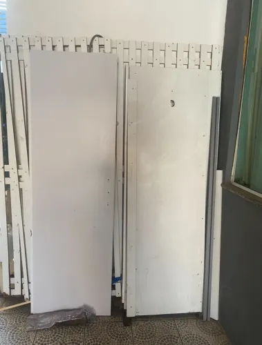 Vendo provador de madeira para sua loja