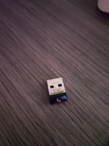 Pen drive SanDisk 16gb formatado