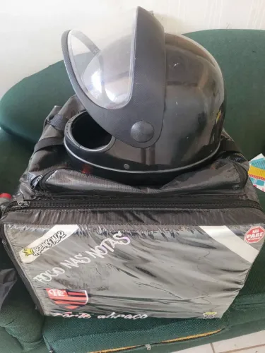 BAG E CAPACETE PREÇO IMPERDÍVEL!!