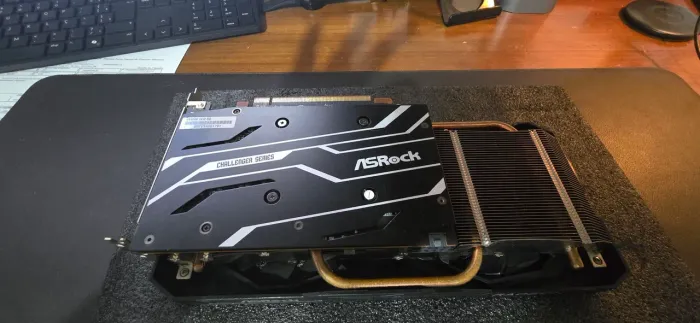 Placa de Video RX 6600 Asrock Challenger Series