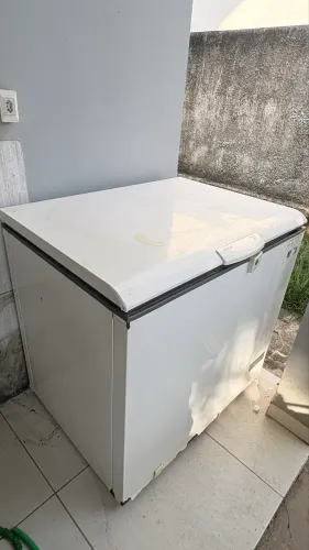 Freezer cônsul 220w