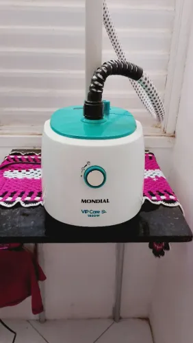 Passageira de roupa mondial 