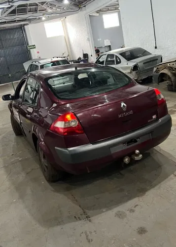 Sucata para peças Megane Dyanamique 1.6 16v 2007 (K4M)