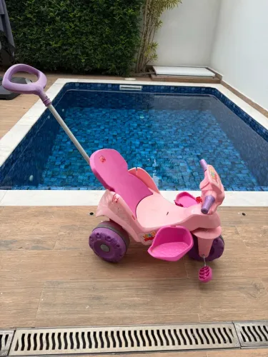 Triciclo Veloban Bandeirantes rosa reclinável - usado