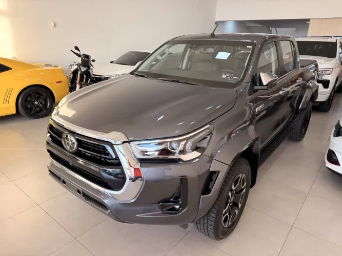 Toyota Hilux CD SRX Plus 4X4 2.8 TDI Die. Aut. 2026